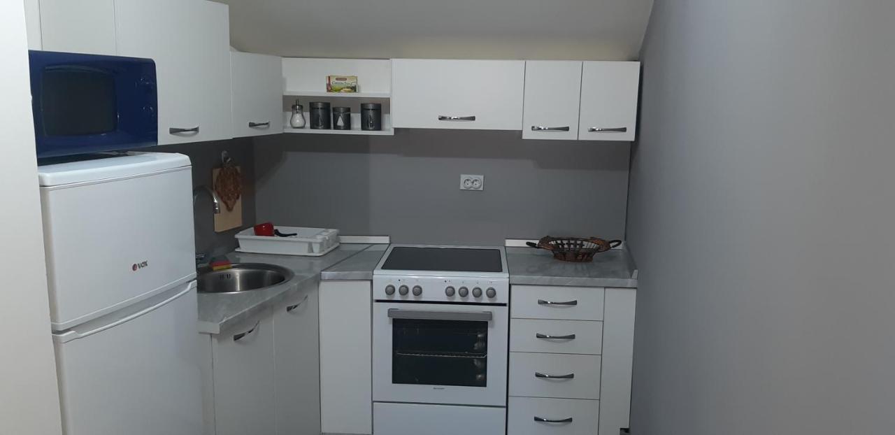 Stan Na Dan - Apartman Djordjevic Враня Екстериор снимка