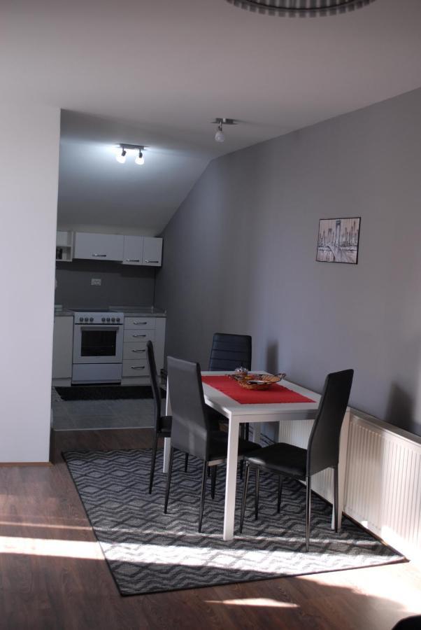Stan Na Dan - Apartman Djordjevic Враня Екстериор снимка